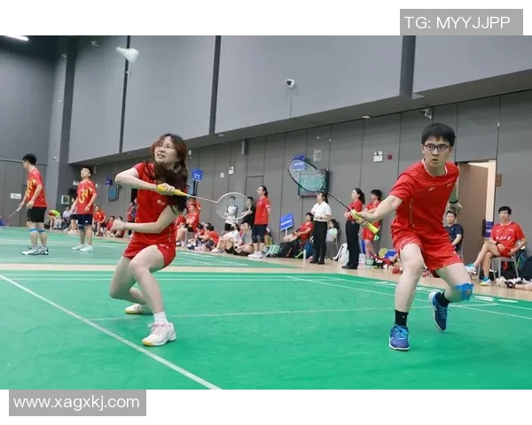 深圳羽毛球队在冠军赛中的默契配合与战术分析 深圳羽毛球队在冠军赛中的默契配合与战术分析